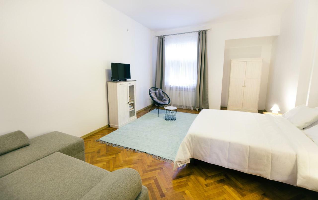 Street View Apartments Sibiu Exterior foto